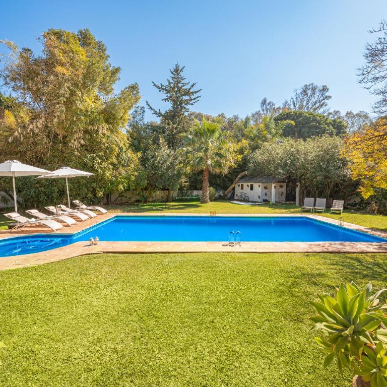 Villa amplia con piscina privada ideal familias y grupos - Villa - 3