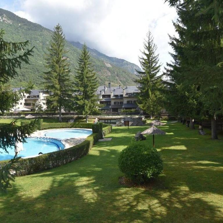 Acogedor apartamento de montaña con jardín y piscina - VU-HUESCA-23-182 - Apartamento de 2 dormitorios con vistas a la montaña - 4
