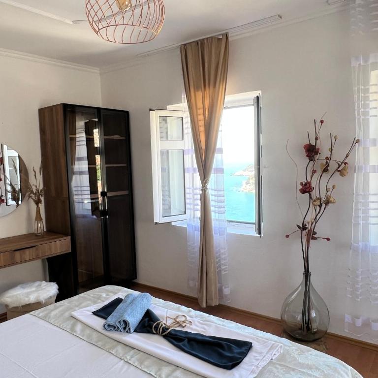 Guesthouse Maritimo - Family Room with Sea View - 5