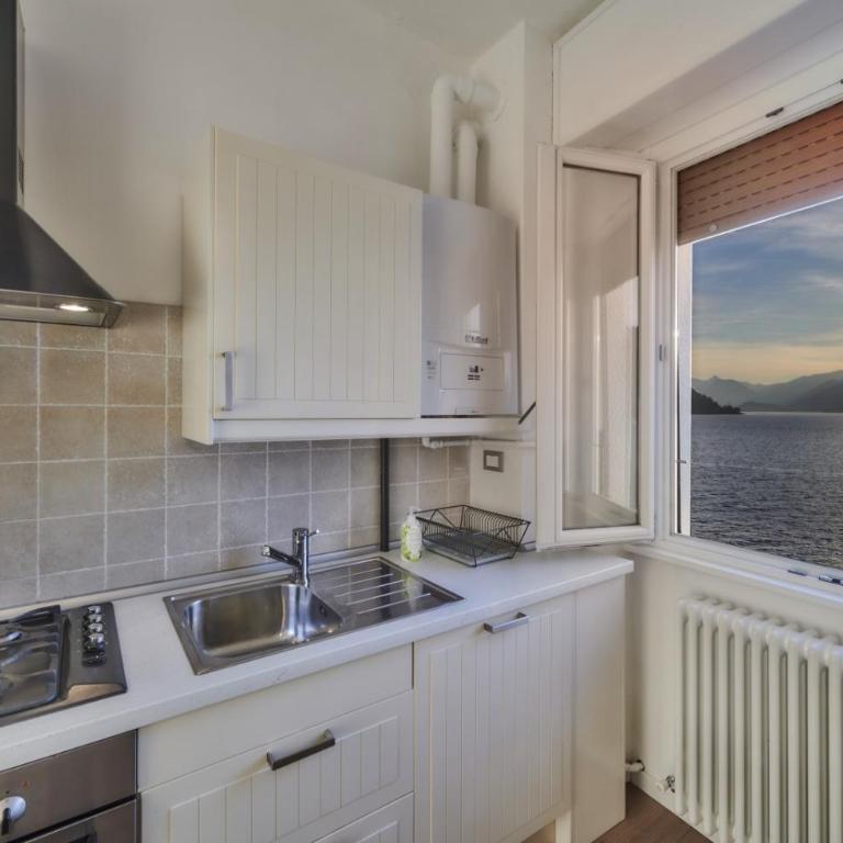 Margherita House - Appartamento con Vista Lago - 14