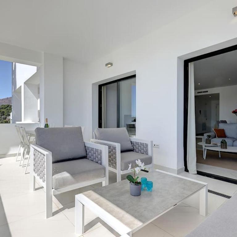2 Bed Apartment at Estepona Hills with great Sea Views! - Apartamento de 2 dormitorios - 29