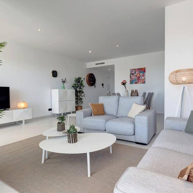 2 Bed Apartment at Estepona Hills with great Sea Views! - Apartamento de 2 dormitorios - 35