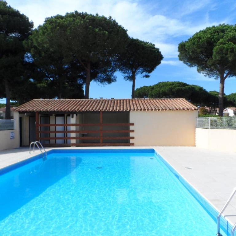 Maison au calme de la pinède, piscine, plage et farniente - Maison 2 Chambres - 1