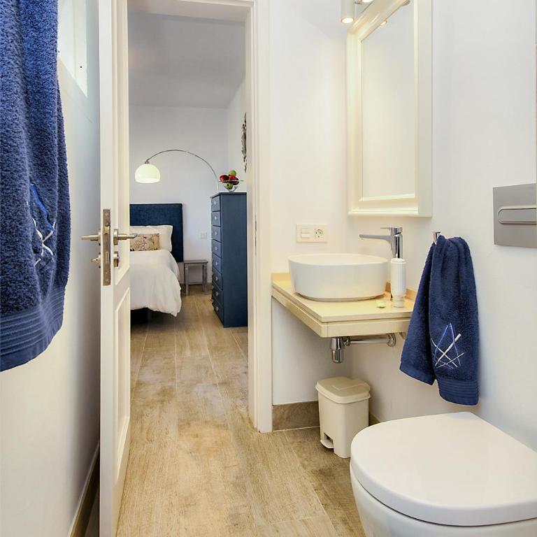 Casa La Malondra - Two-Bedroom House - 24