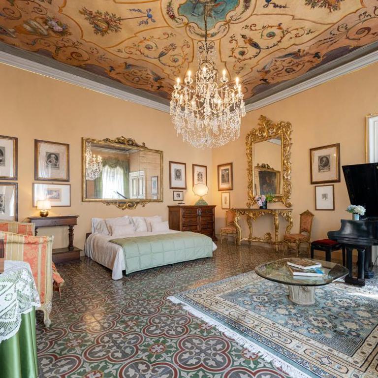Dimora Leone - Three-Bedroom Apartment - 1