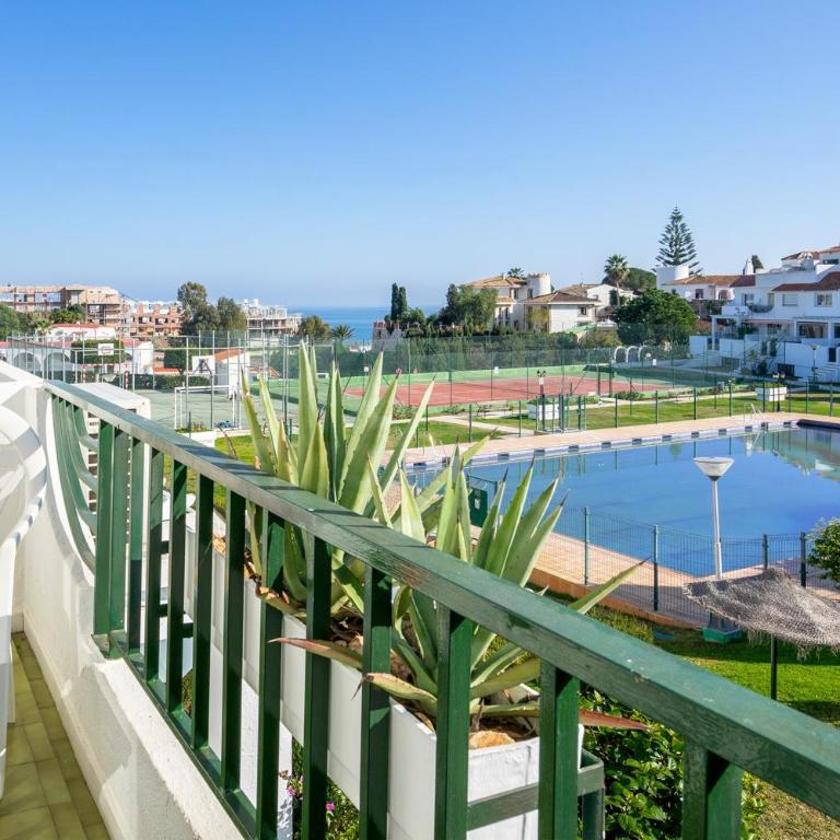 Miramar sunny patio in Fuengirola by Costarentals - Ref 79 - Two-Bedroom Apartment - 1