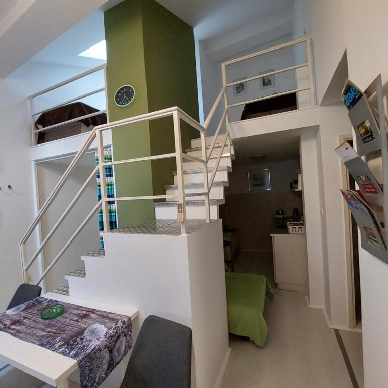 Sweet Apartments or Rooms - Dupleks Apartman - 9