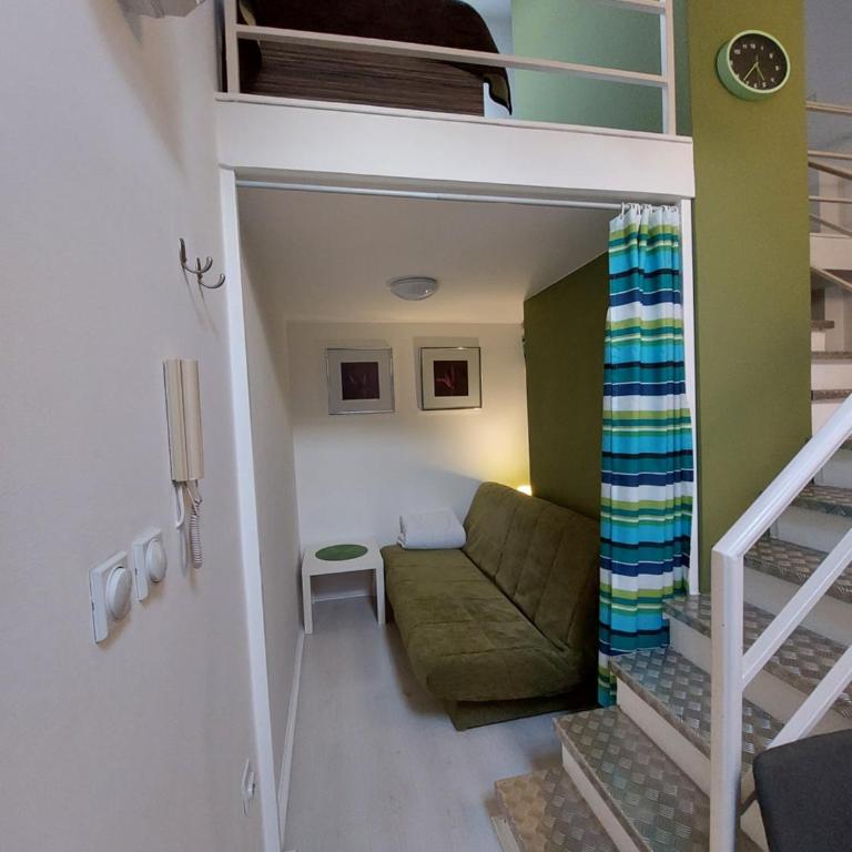 Sweet Apartments or Rooms - Dupleks Apartman - 10