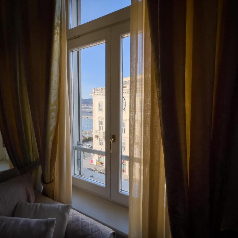 Trieste Luca's Home - Appartamento con 1 Camera da Letto - 60