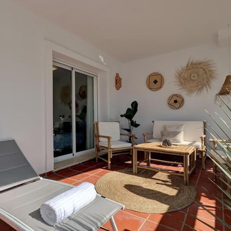 Stylish apartment in Aloha Royal - Two-Bedroom Apartment - 11