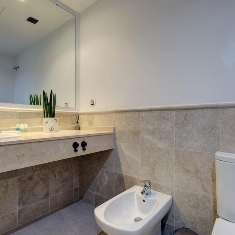 Stylish apartment in Aloha Royal - Two-Bedroom Apartment - 31