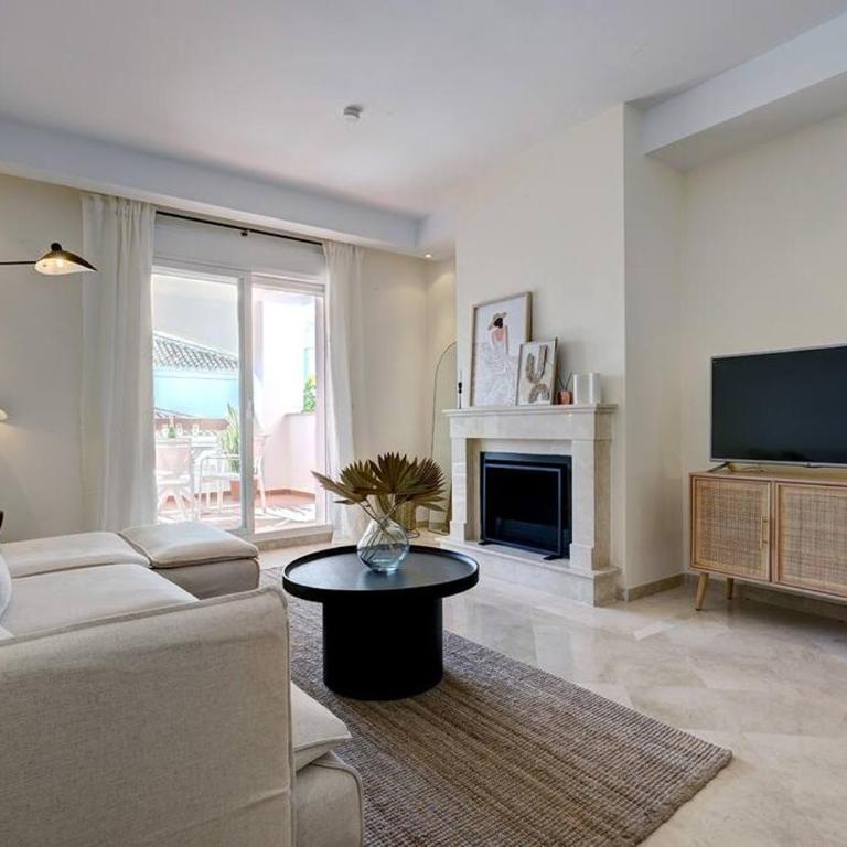 Stylish apartment in Aloha Royal - Two-Bedroom Apartment - 9