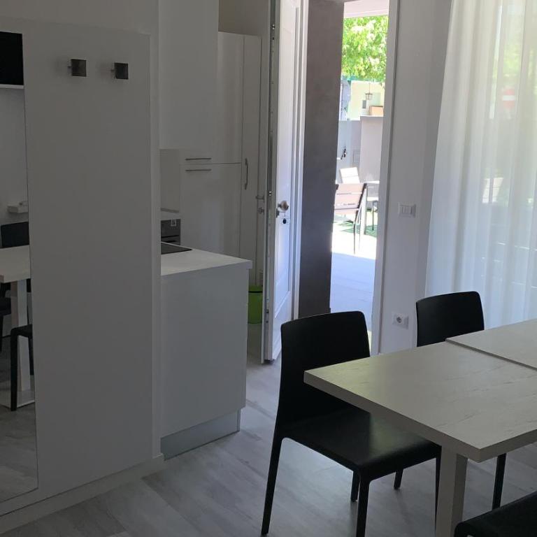 Hotel Ardea - Monolocale Familiare - 9