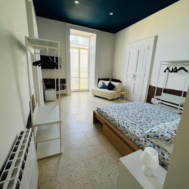 BnB My Way Toledo - Camera Quadrupla con Balcone - 3