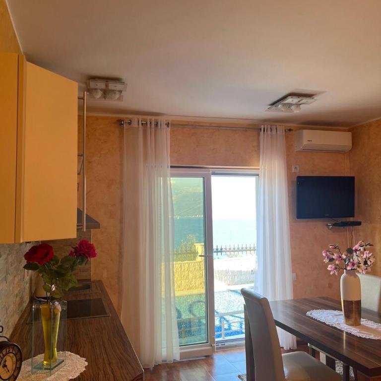 Villa Mare Apartments - Studio Apartman sa Pogledom na More - 1