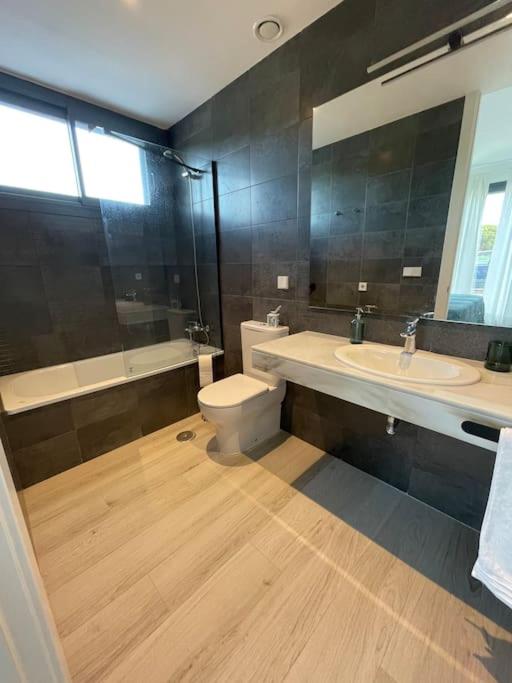 Exclusivo chalet en urbanización Roche - Villa - 18