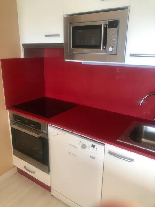 NUEVO. Reformado con vistas panorámicas y piscina - Apartamento de 2 dormitorios - 11