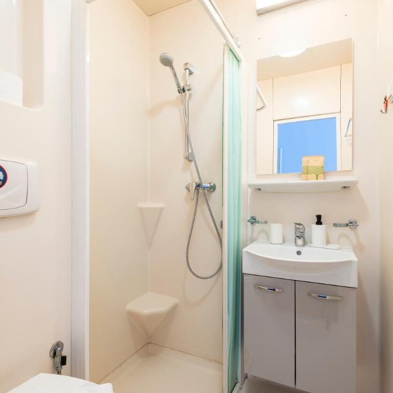 Holiday AD Duomo, Florence - Camera Quadrupla con Bagno Privato - 3