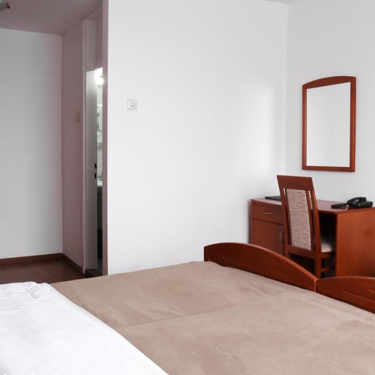 Hotel Srbija-FREE PARKING - Apartman sa 1 Spavaćom Sobom i Besplatnim Parkingom - 10