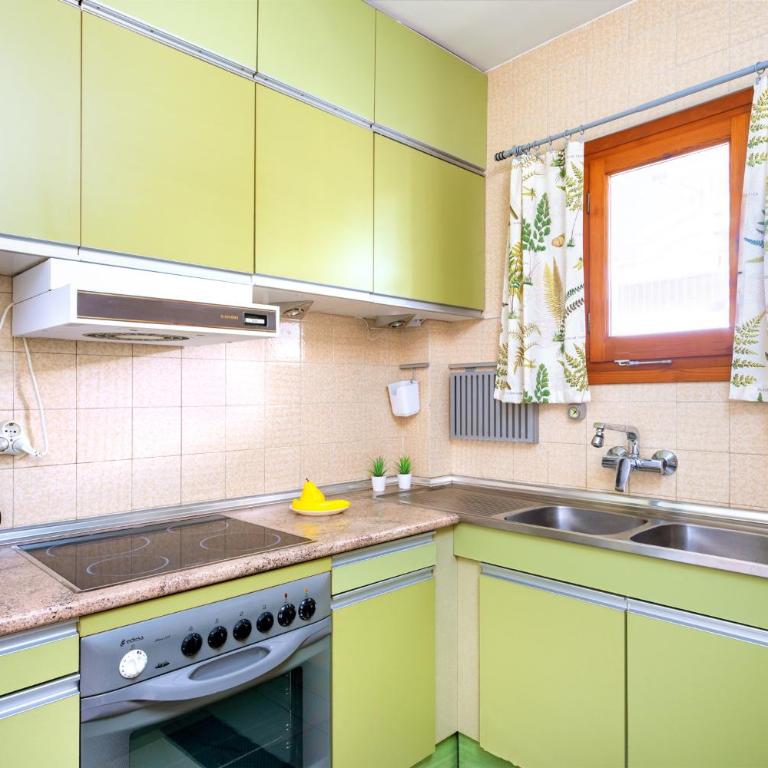 Lovely Apt with Pool by Costarentals - Ref 07 - Apartamento de 2 dormitorios - 15