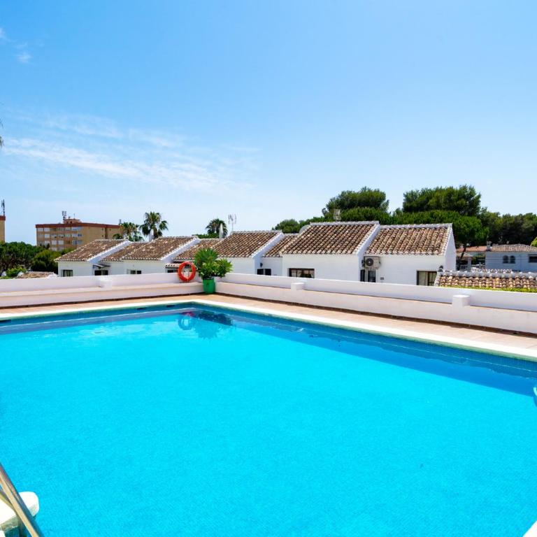 Lovely Apt with Pool by Costarentals - Ref 07 - Apartamento de 2 dormitorios - 16