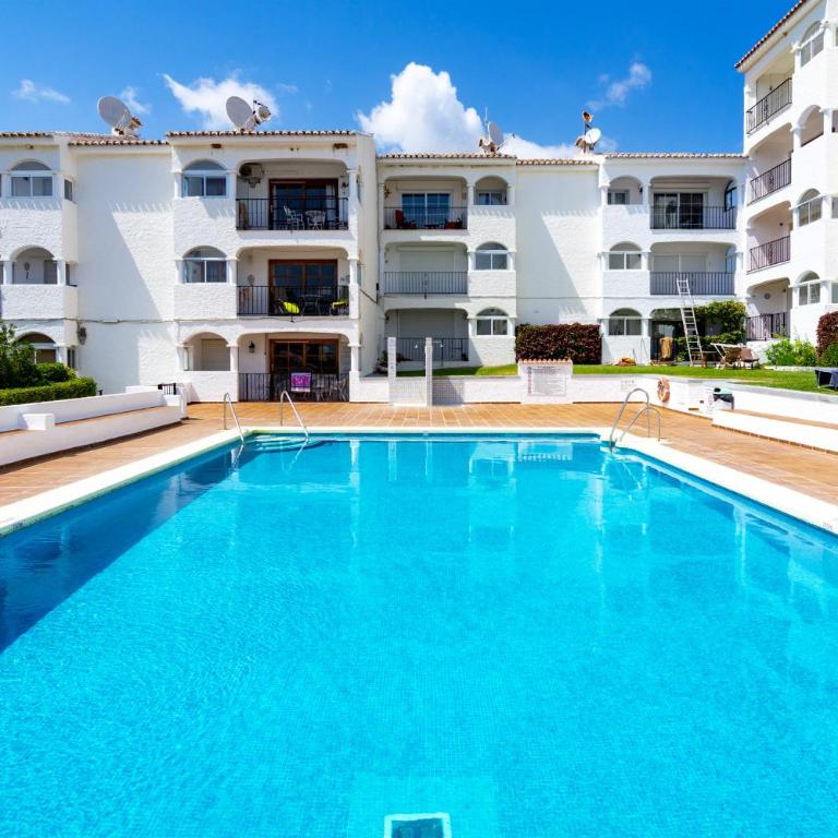 Lovely Apt with Pool by Costarentals - Ref 07 - Apartamento de 2 dormitorios - 17