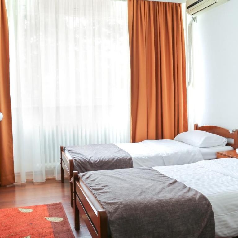 Hotel Srbija-FREE PARKING - Dvokrevetna Soba sa Zasebnim Krevetima i Besplatnim Korišćenjem Parkinga - 10