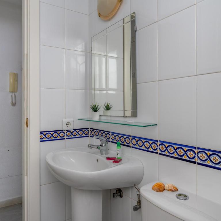 Panoramic terrace in La Cala de Mijas by Costarentals - Ref 143 - Apartamento de 2 dormitorios - 15