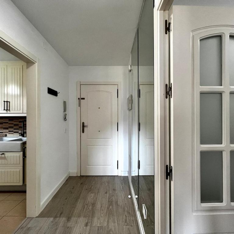 Apartamento con encanto en playa - Three-Bedroom Apartment - 17