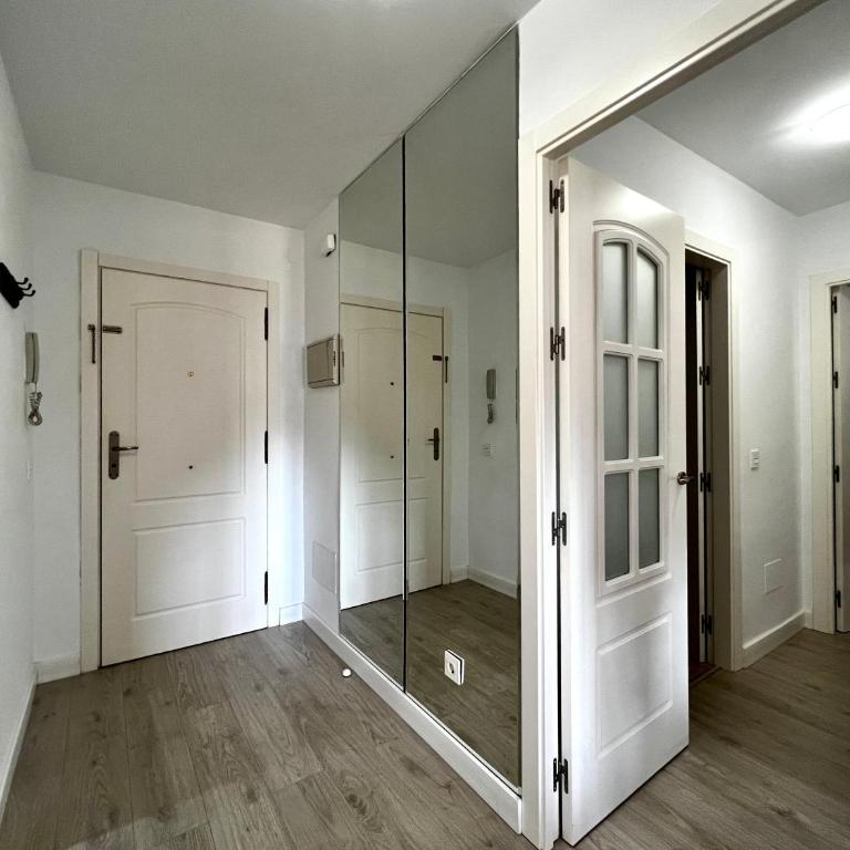Apartamento con encanto en playa - Three-Bedroom Apartment - 24