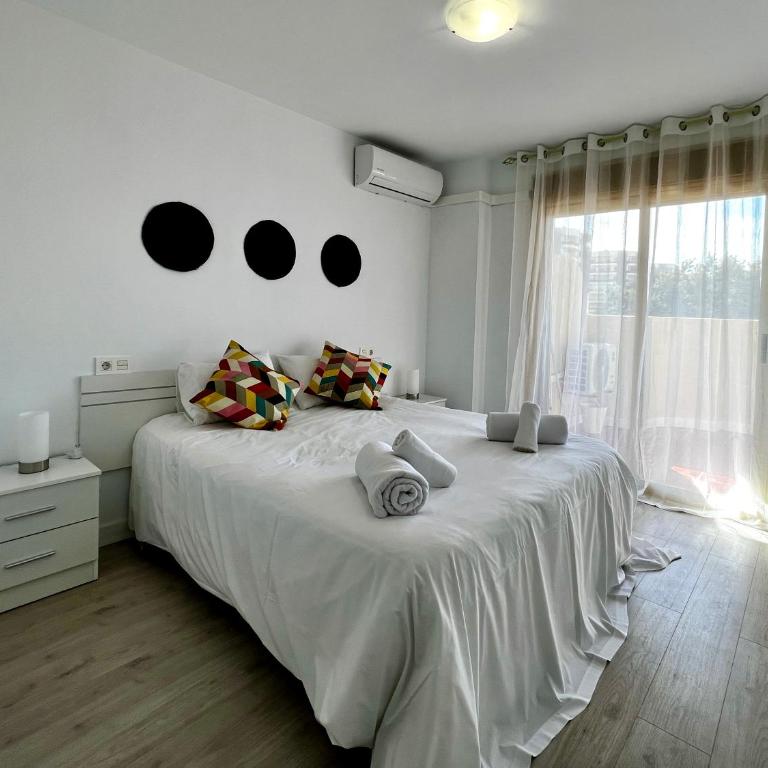 Apartamento con encanto en playa - Three-Bedroom Apartment - 18