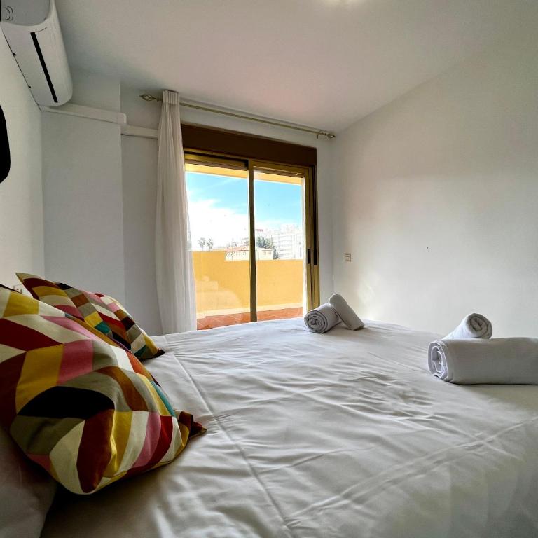 Apartamento con encanto en playa - Three-Bedroom Apartment - 19