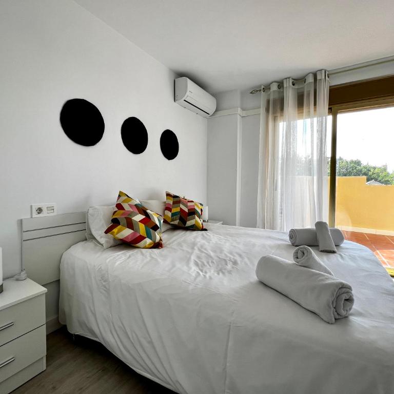 Apartamento con encanto en playa - Three-Bedroom Apartment - 20