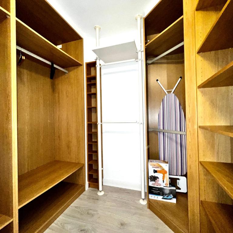 Apartamento con encanto en playa - Three-Bedroom Apartment - 22