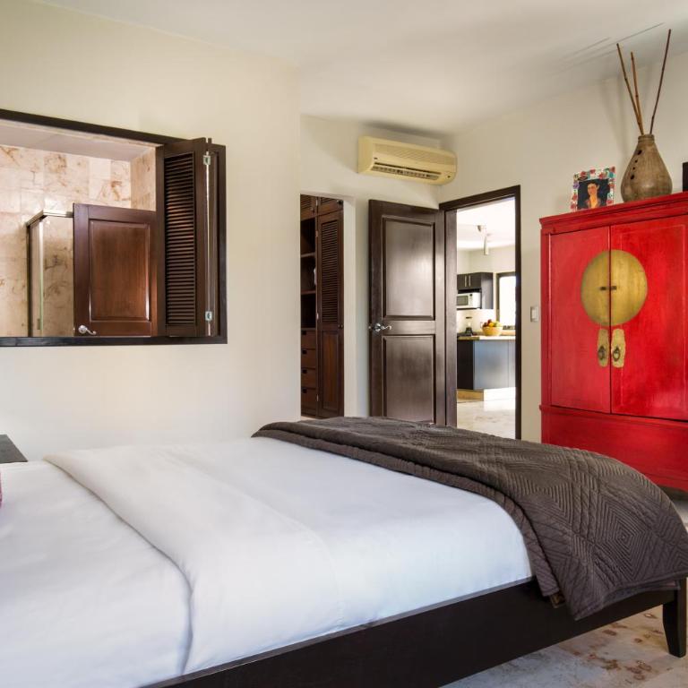 Paseo Luxury Suites - Two-Bedroom Apartment - 4