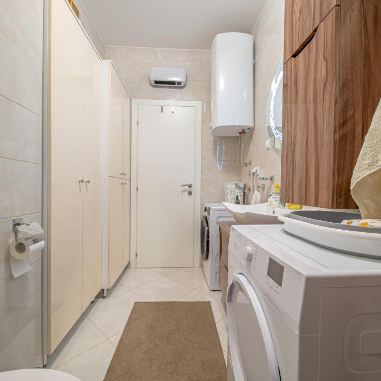 Lena apartment 2 - One-Bedroom Apartment - 43