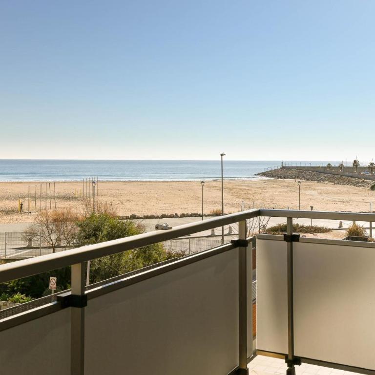 AT066 Primera línea, reformado, vista playa - Apartamento - 1