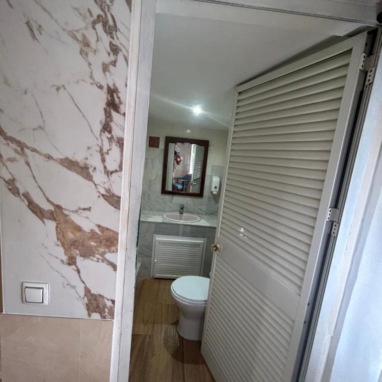 Hostal Avenida Andalucia - Solo Adultos - Habitación Doble con bañera de hidromasaje - 14