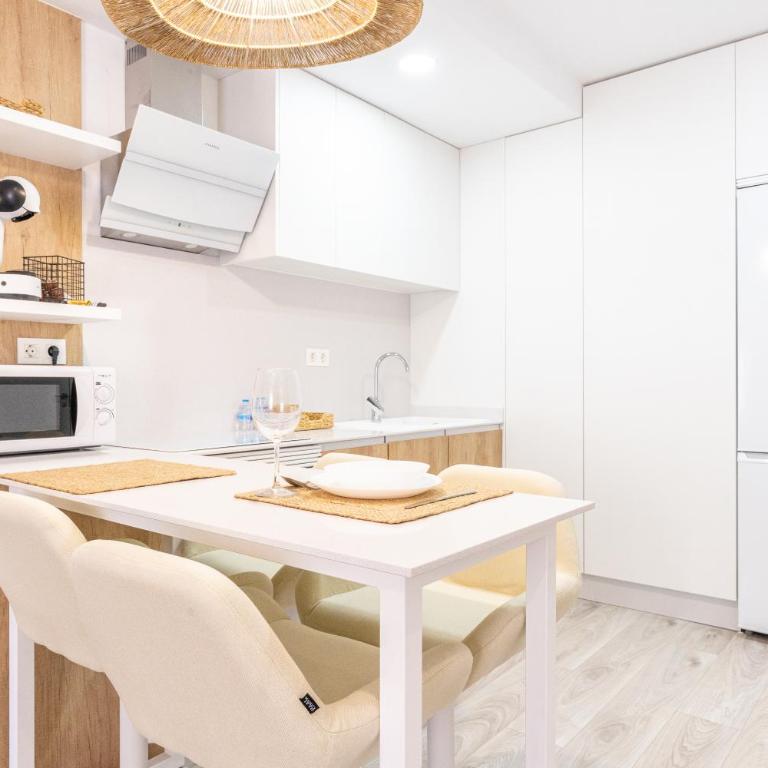 Apartaments Paseo Marítimo by Expoholidays - Apartamento de 1 dormitorio con vistas a la calle - 6