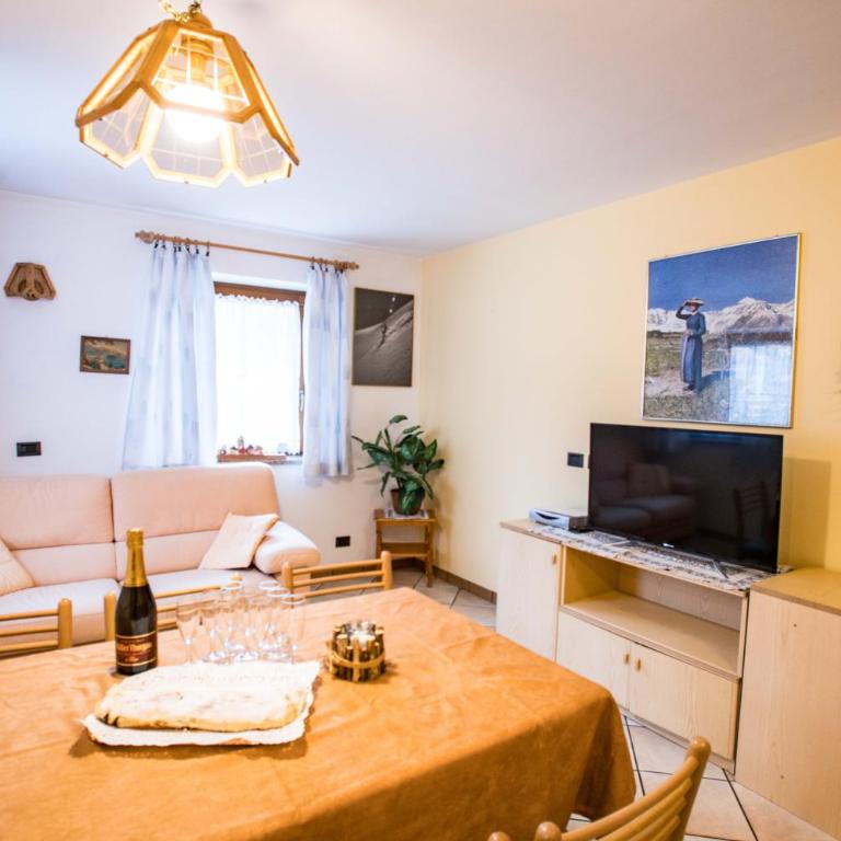 Villa Rosa - Appartamento con 2 Camere da Letto - 2