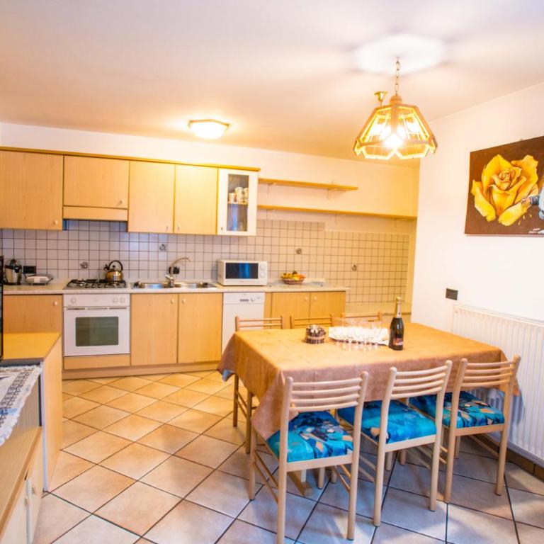 Villa Rosa - Appartamento con 2 Camere da Letto - 4