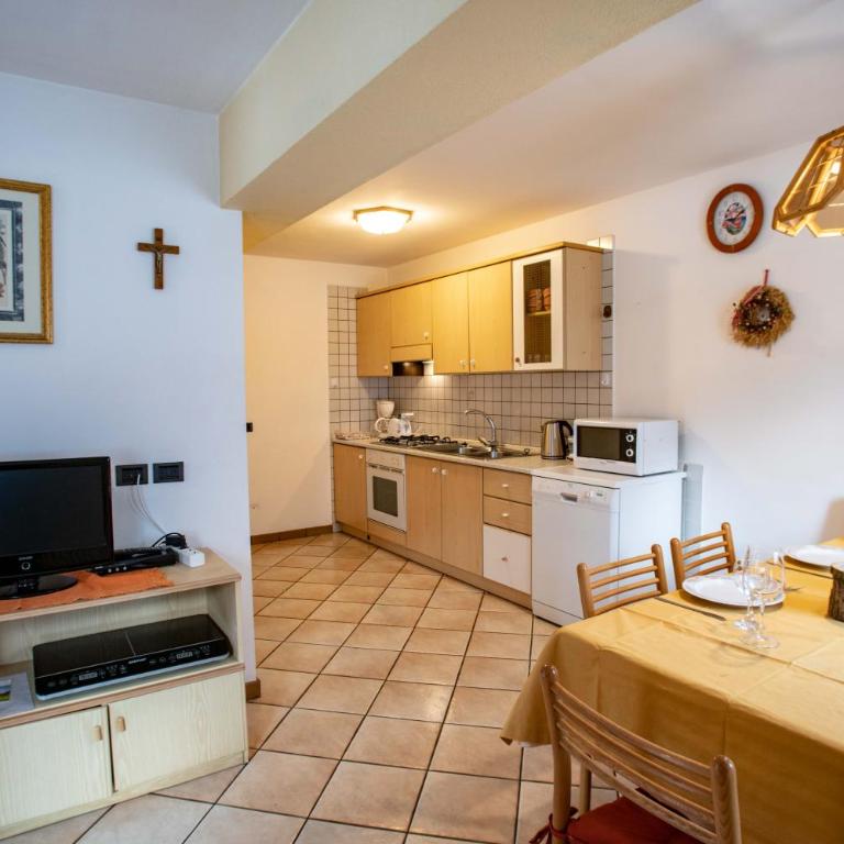 Villa Rosa - Appartamento con 2 Camere da Letto - 4