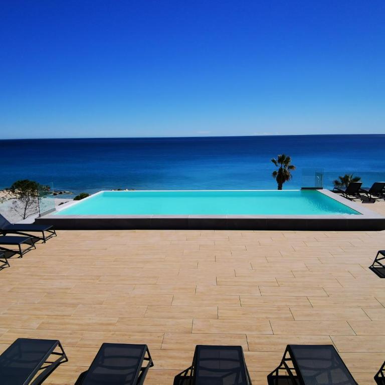 Pearl Beach - Rooftop Pool Seaside - Apartamento con vistas a las montañas - 5