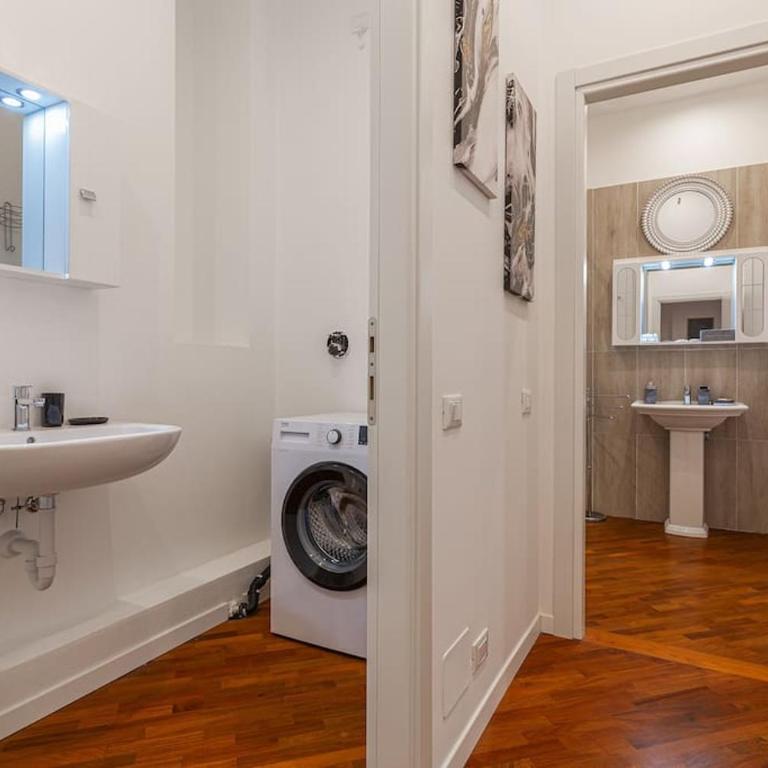 Luxury suite Como - One-Bedroom Apartment - 14