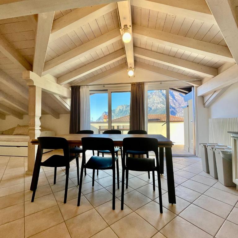 Arcovacanze - Appartamento Mansardato con 2 Camere da Letto - 7