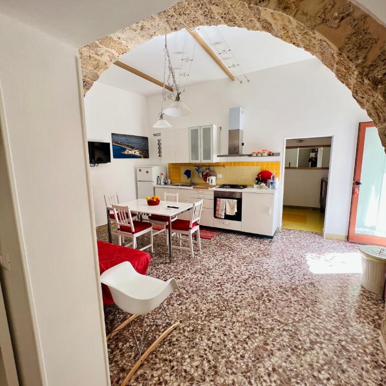 House with Garden - Casa Vacanze - 12