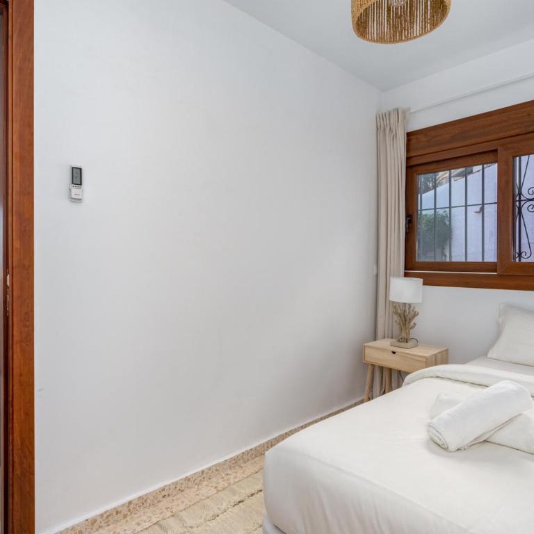 Luxury villa with pool by Costarentals - Ref 53 - Villa de 6 dormitorios - 25