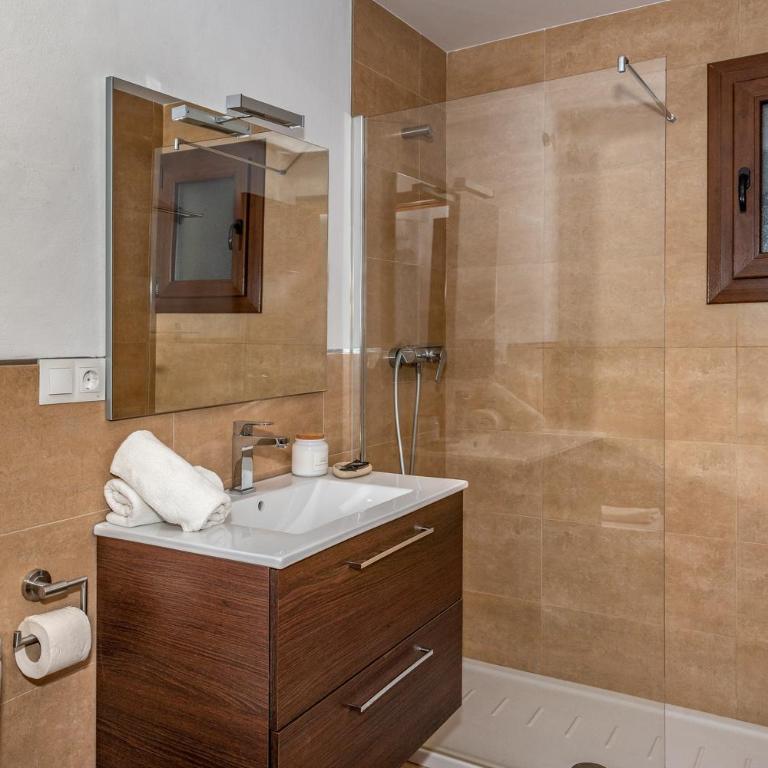 Luxury villa with pool by Costarentals - Ref 53 - Villa de 6 dormitorios - 35