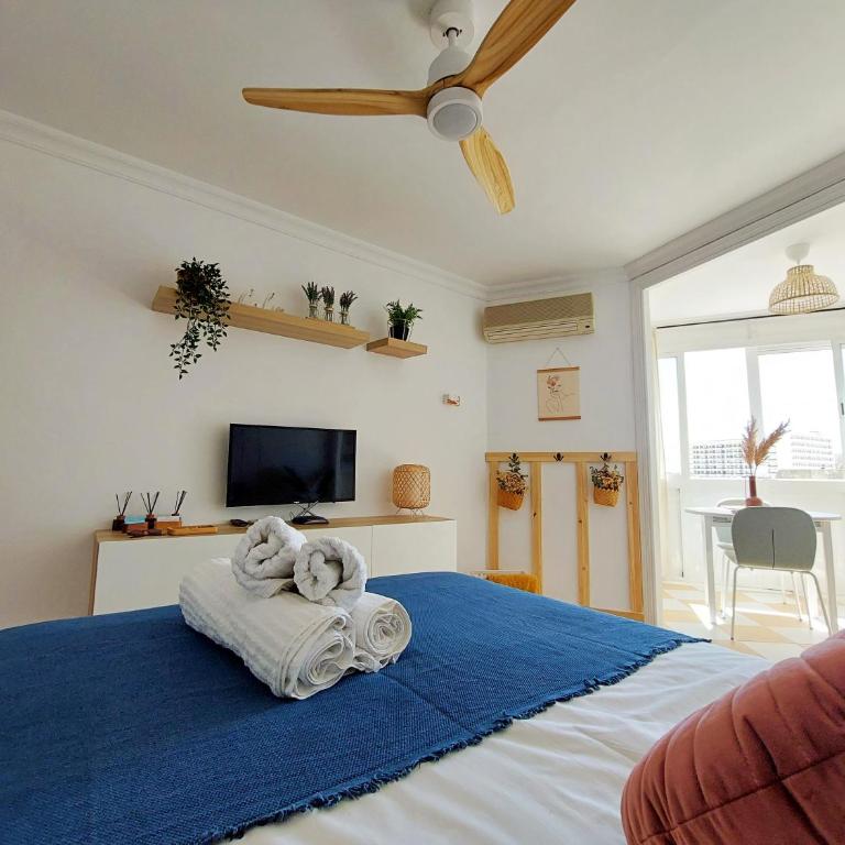 Nice and Cozy Studio at the Beachfront - Studio with Sea View - 2