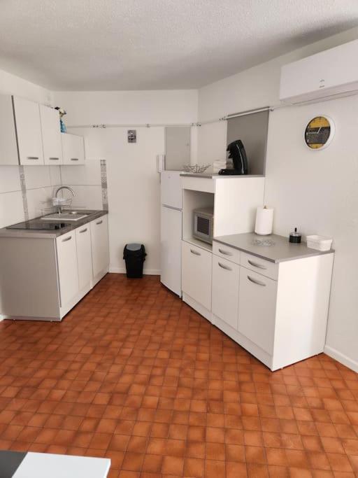 Joli T2 Centre port résidence Quai d'Honneur - Appartement 1 Chambre - 6